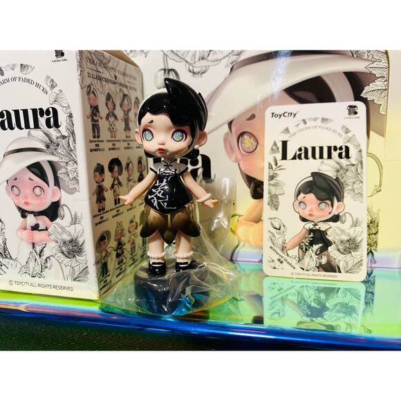 Laura The Charm of Faded Hues Blind Box Withered Shadow - Picture 2 of 4